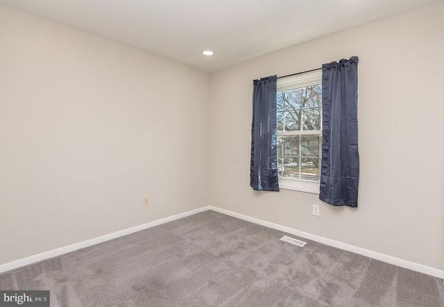 811 FALL PL, Herndon, VA 20170