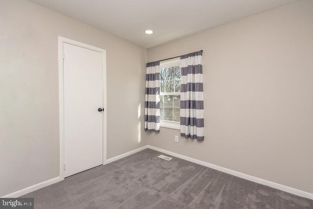 811 FALL PL, Herndon, VA 20170