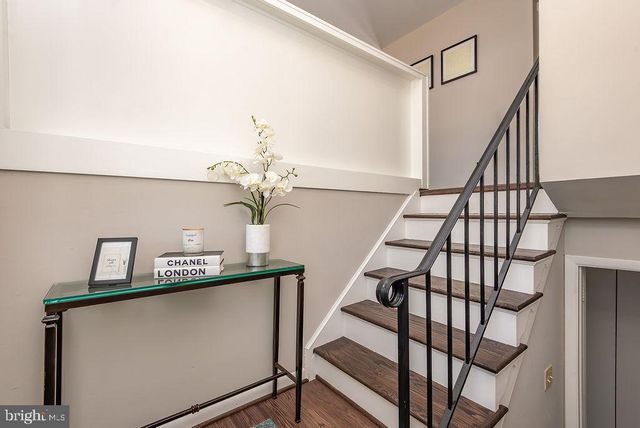 811 FALL PL, Herndon, VA 20170