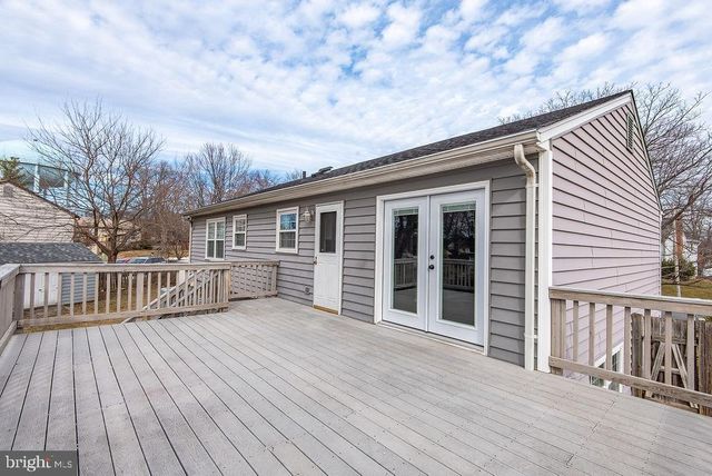 811 FALL PL, Herndon, VA 20170