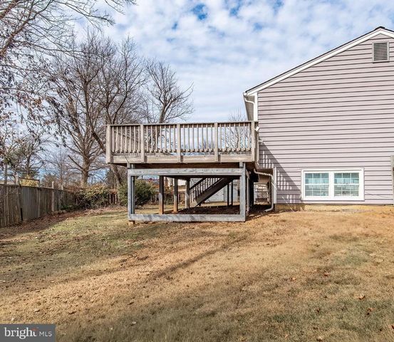 811 FALL PL, Herndon, VA 20170