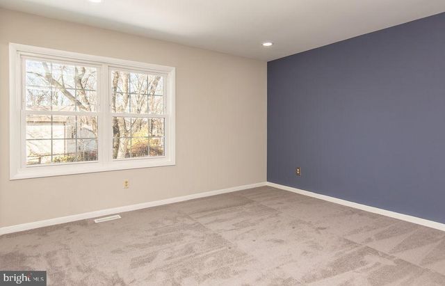 811 FALL PL, Herndon, VA 20170