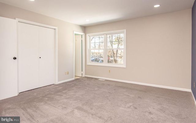 811 FALL PL, Herndon, VA 20170