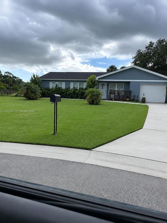 2096 SE Ancora Ct, Port St. Lucie, FL 34952