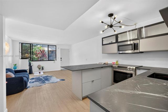 1901 N Andrews Ave 100, Wilton Manors, FL 33311
