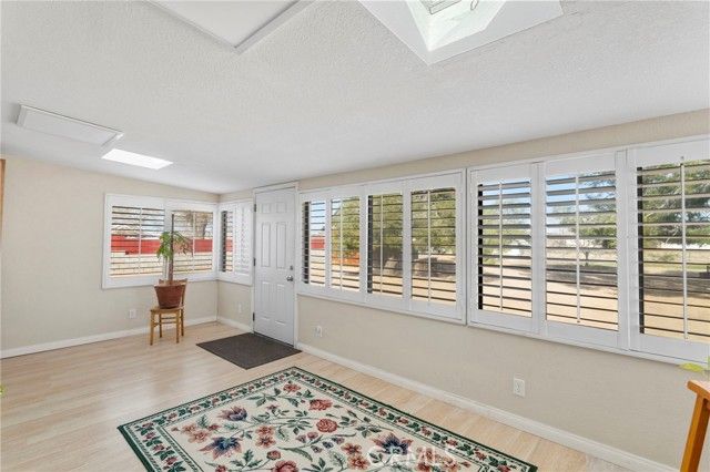 9533 Choiceana, Hesperia, CA 92345