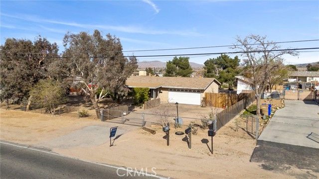 9533 Choiceana, Hesperia, CA 92345