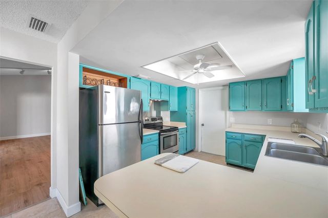 1946 TARPON COURT, Wesley Chapel, FL 33543