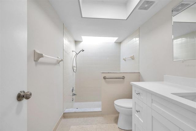 1946 TARPON COURT, Wesley Chapel, FL 33543