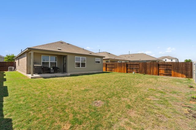 142 Esparza DR, Bastrop, TX 78602