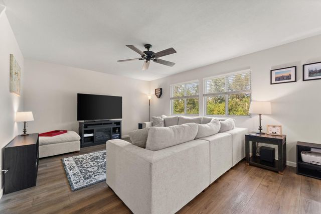 29 Karner Blue Court, Chesterton, IN 46304
