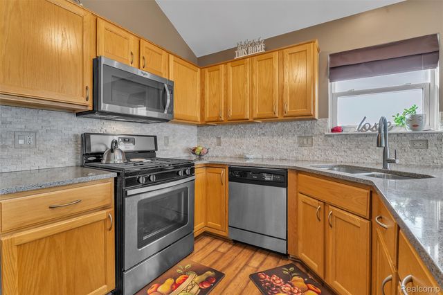 29104 Philadelphia Drive 13, Chesterfield Township, MI 48051