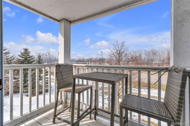 29104 Philadelphia Drive 13, Chesterfield Township, MI 48051
