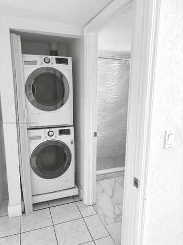 1175 NW 124th Pl 101, Miami, FL 33182