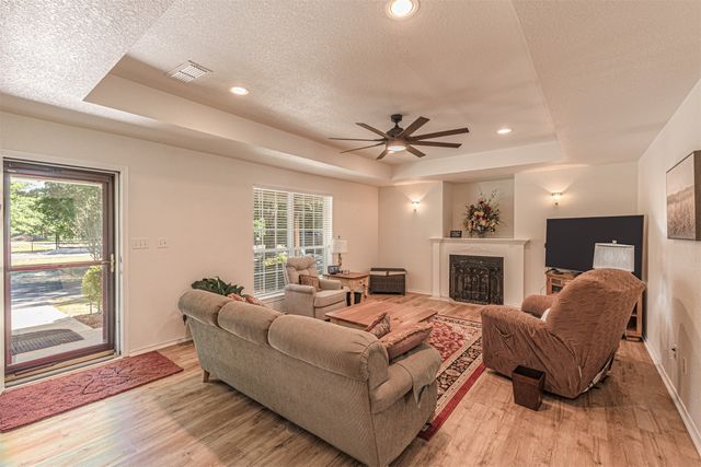 420 Rs County Road 3210, Emory, TX 75440