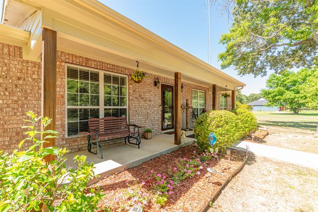 420 Rs County Road 3210, Emory, TX 75440