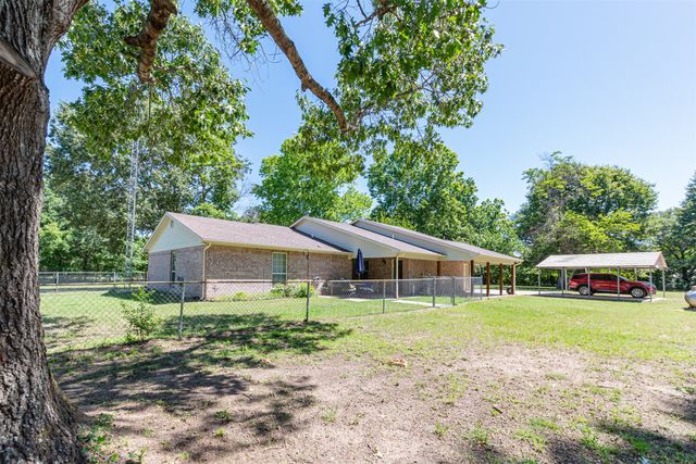 420 Rs County Road 3210, Emory, TX 75440
