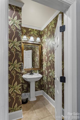 293 Bear Cliff Drive, Nebo, NC 28761