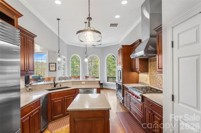 293 Bear Cliff Drive, Nebo, NC 28761