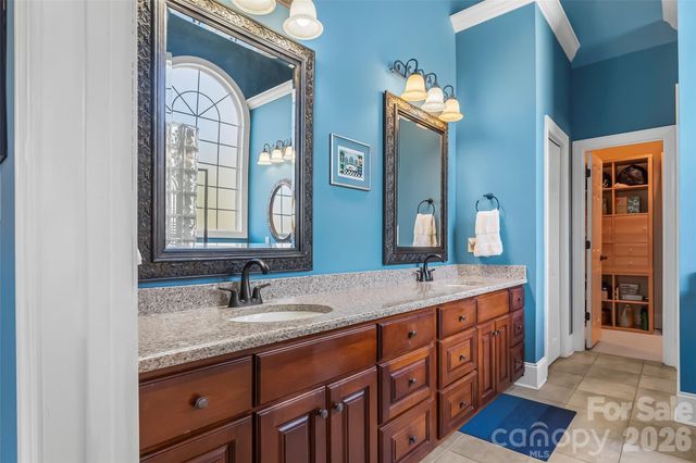 293 Bear Cliff Drive, Nebo, NC 28761