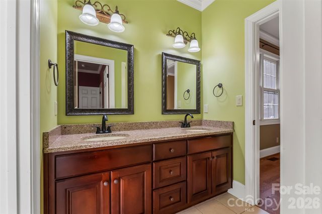 293 Bear Cliff Drive, Nebo, NC 28761