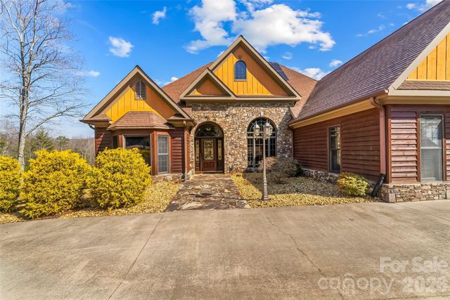 293 Bear Cliff Drive, Nebo, NC 28761