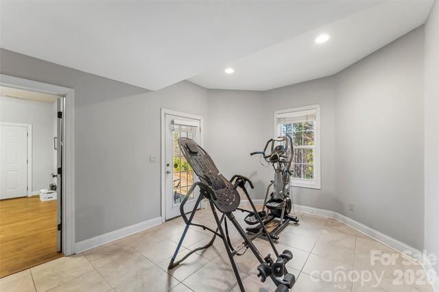 293 Bear Cliff Drive, Nebo, NC 28761