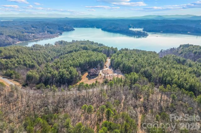293 Bear Cliff Drive, Nebo, NC 28761