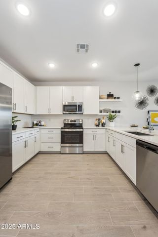 7517 S 76th Drive, Laveen, AZ 85339