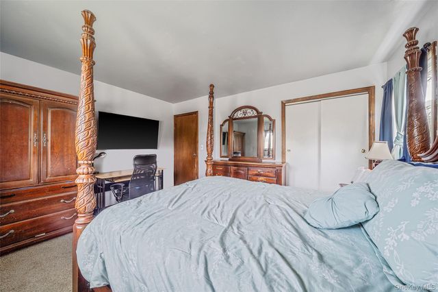 206 Prospect Place, Bay Shore, NY 11706