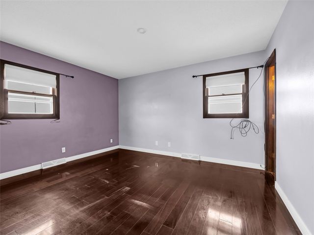 2140 Hillview Drive, Marion, IA 52302