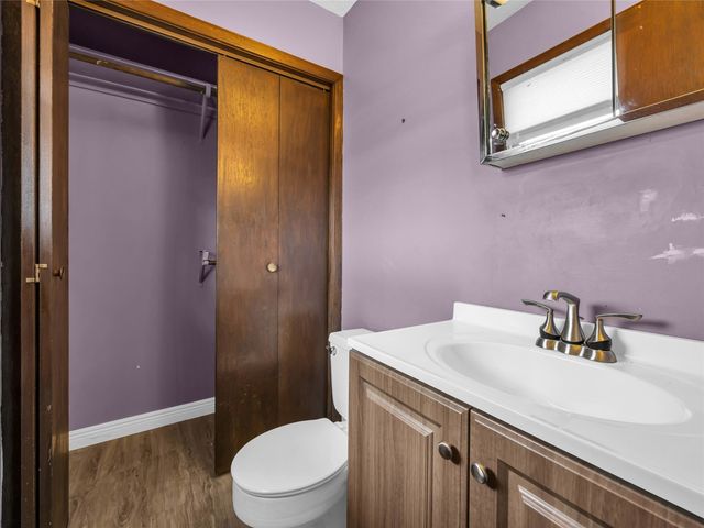 2140 Hillview Drive, Marion, IA 52302
