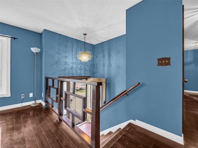 2140 Hillview Drive, Marion, IA 52302