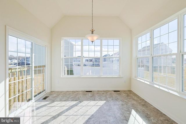 910 WEATHERSTONE LN, Felton, DE 19943