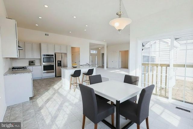 910 WEATHERSTONE LN, Felton, DE 19943