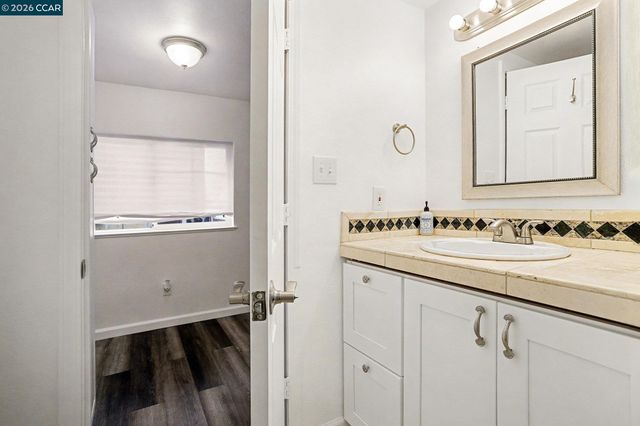 4041 Ellis Rd, Martinez, CA 94553