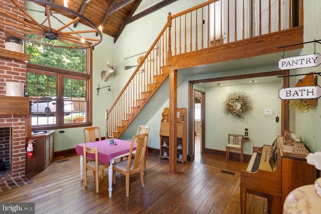 40 HOSPITAL RD, Gettysburg, PA 17325