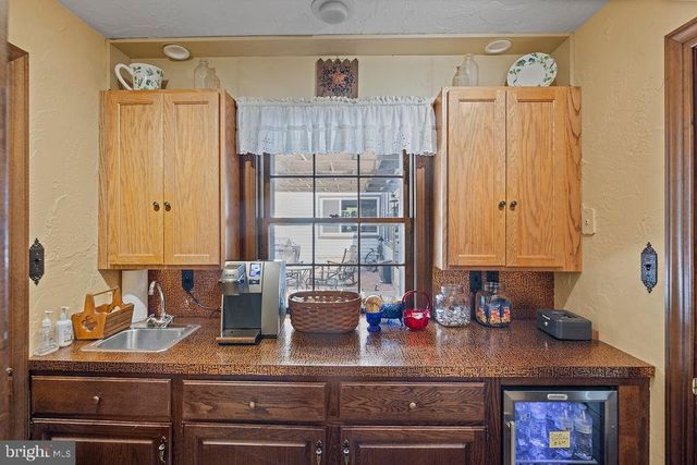 40 HOSPITAL RD, Gettysburg, PA 17325