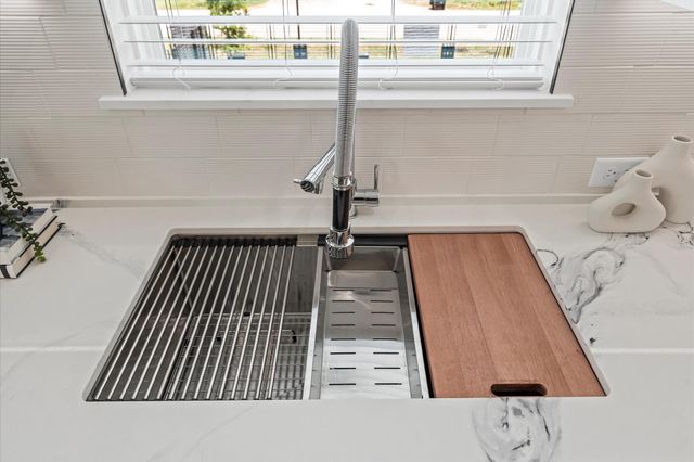 4742 Martin Hill Street, Houston, TX 77018