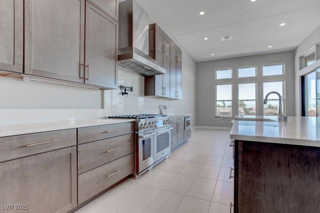 4778 Outlook Peak Street, Las Vegas, NV 89135