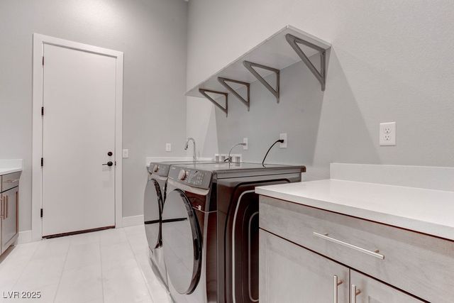 4778 Outlook Peak Street, Las Vegas, NV 89135