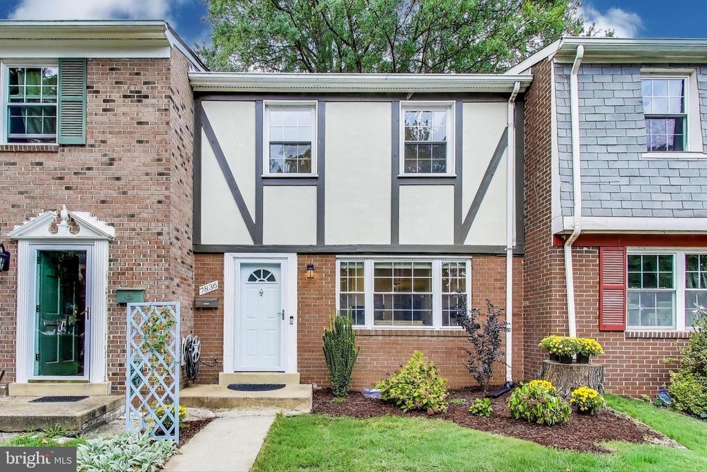 7836 SNEAD LN, Falls Church, VA 22043
