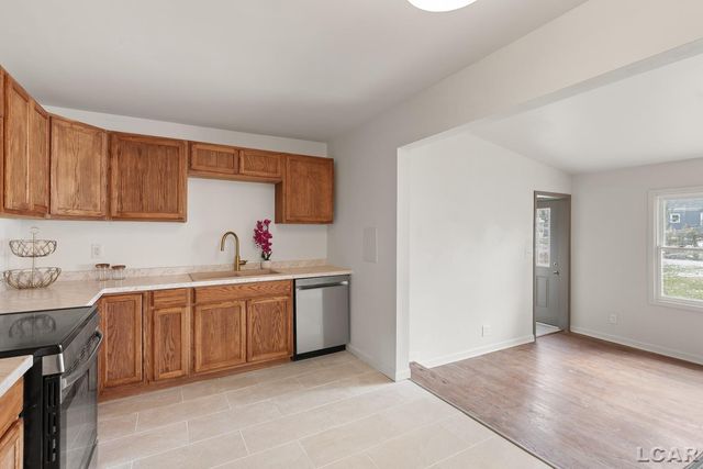 2171 Harold Street, Adrian, MI 49221