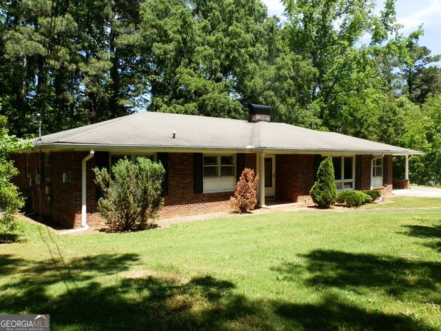 3016 Garden Lakes Boulevard NW, Rome, GA 30165