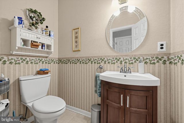 50 YALE RD, Marlton, NJ 08053