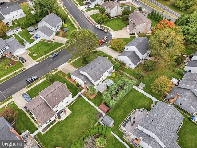 50 YALE RD, Marlton, NJ 08053