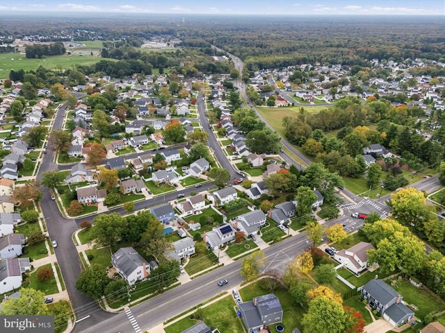 50 YALE RD, Marlton, NJ 08053