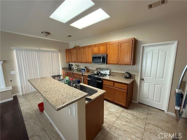 13767 Buttermilk Road, Victorville, CA 92392