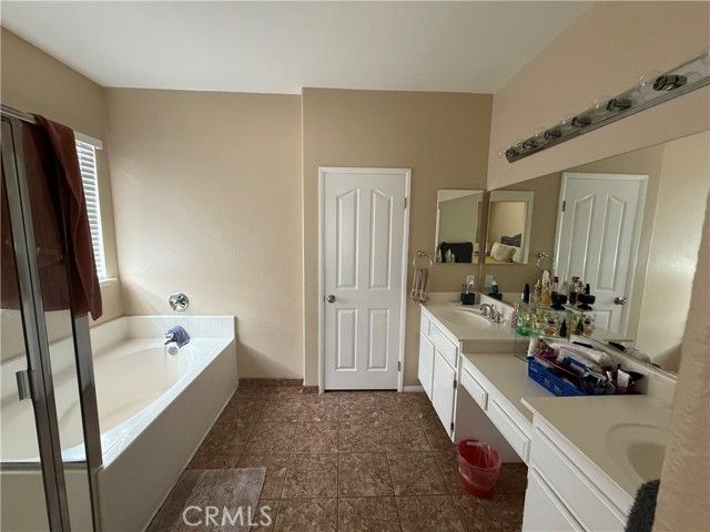 13767 Buttermilk Road, Victorville, CA 92392