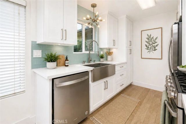 11138 Aqua Vista ST 19, Studio City, CA 91602